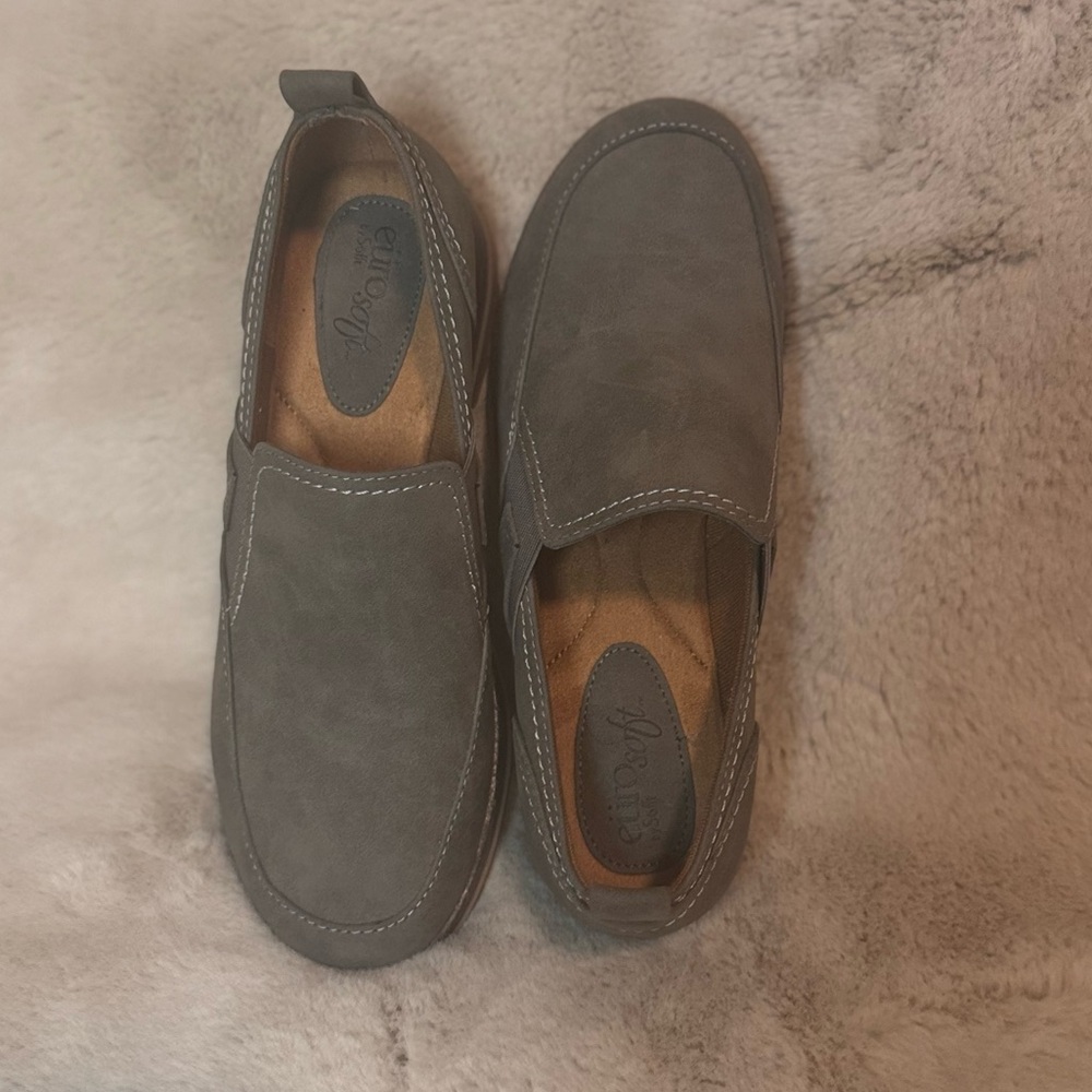 WOMEN'S EUROSOFT LYLEA SLIP-ON SHOES-NWOT